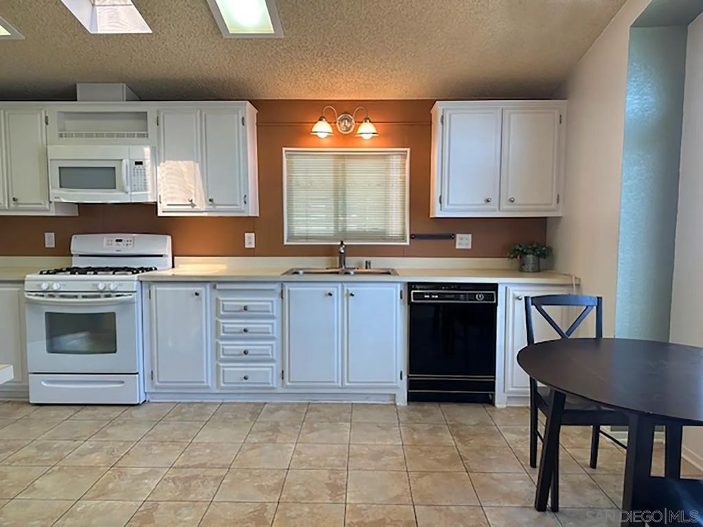 Photo of 3462 Don Ortega Drive, Carlsbad, CA 92010 (MLS # 260009421)