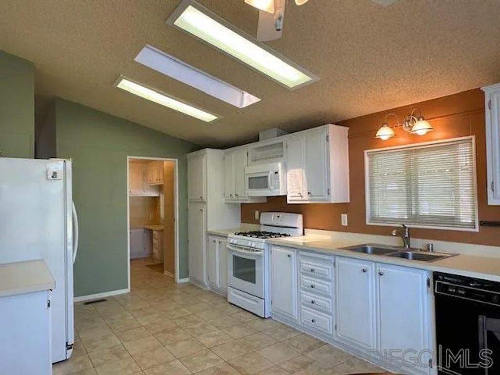 Photo of 3462 Don Ortega Drive, Carlsbad, CA 92010 (MLS # 260009421)