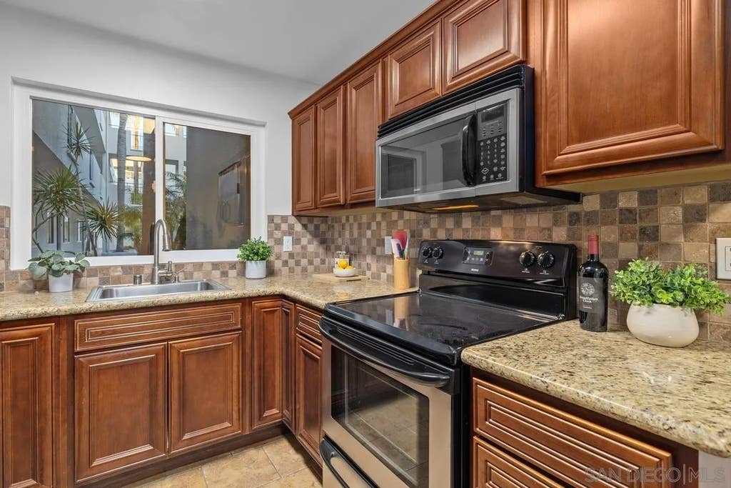 Photo of 1030 Robinson Ave #107, San Diego, CA 92103 (MLS # 260020727)