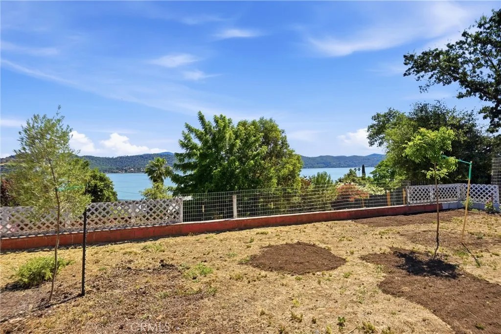 13701 Arrowhead