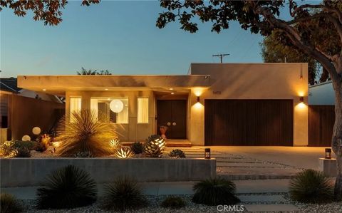 Photo of 5473 E 4th St, Long Beach, CA 90814 (MLS # PW26068719)