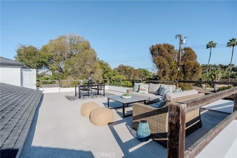 Tiny photo for 2207 Golden Cir, Newport Beach, CA 92660 (MLS # OC25245257)