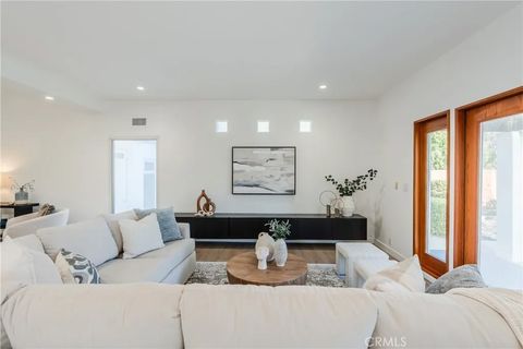 Tiny photo for 2207 Golden Cir, Newport Beach, CA 92660 (MLS # OC25245257)