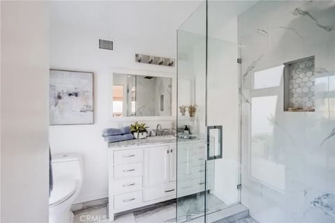 Tiny photo for 2207 Golden Cir, Newport Beach, CA 92660 (MLS # OC25245257)