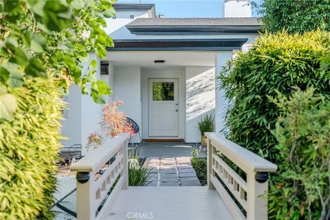 Tiny photo for 2207 Golden Cir, Newport Beach, CA 92660 (MLS # OC25245257)