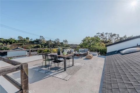 Tiny photo for 2207 Golden Cir, Newport Beach, CA 92660 (MLS # OC25245257)