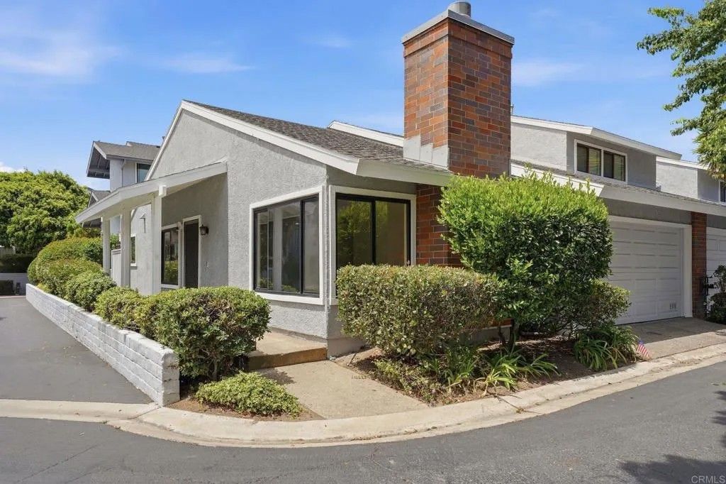 Photo of 8210 Caminito Modena, La Jolla, CA 92037 (MLS # NDP2606322)