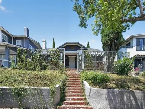 517 S Grand Avenue, San Pedro, CA 90731 - #: IV26189087