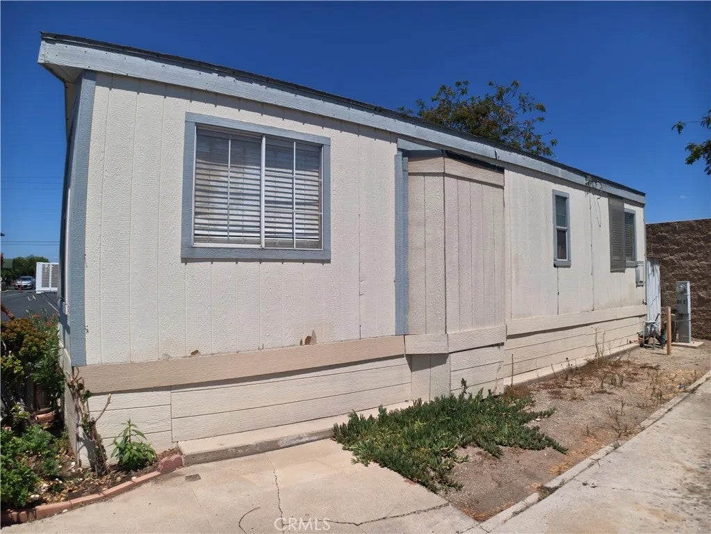 1850 W Orangethorpe 81E