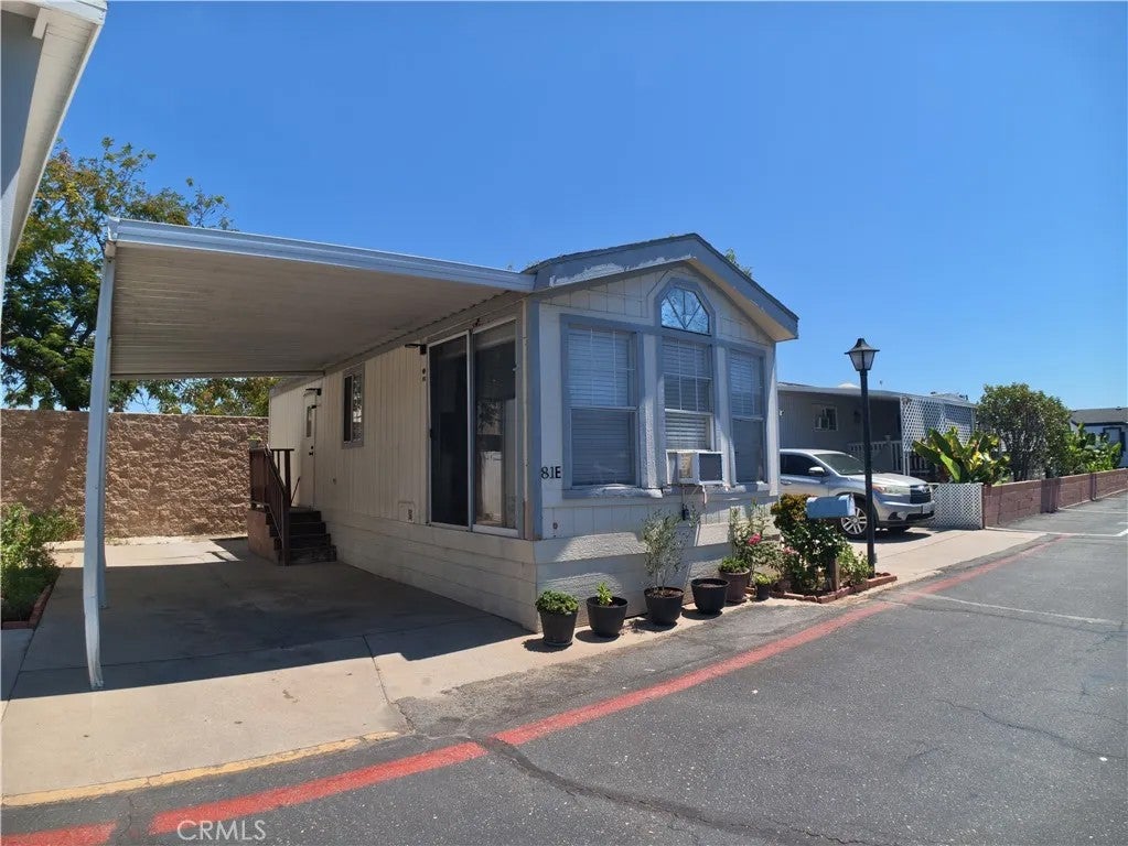 1850 W Orangethorpe 81E
