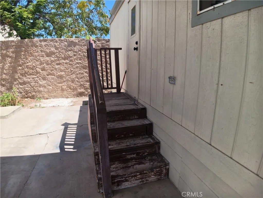 1850 W Orangethorpe 81E