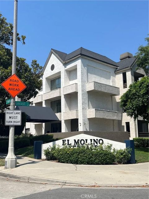 Photo of 300 N El Molino Avenue #107, Pasadena, CA 91101 (MLS # CV26083982)