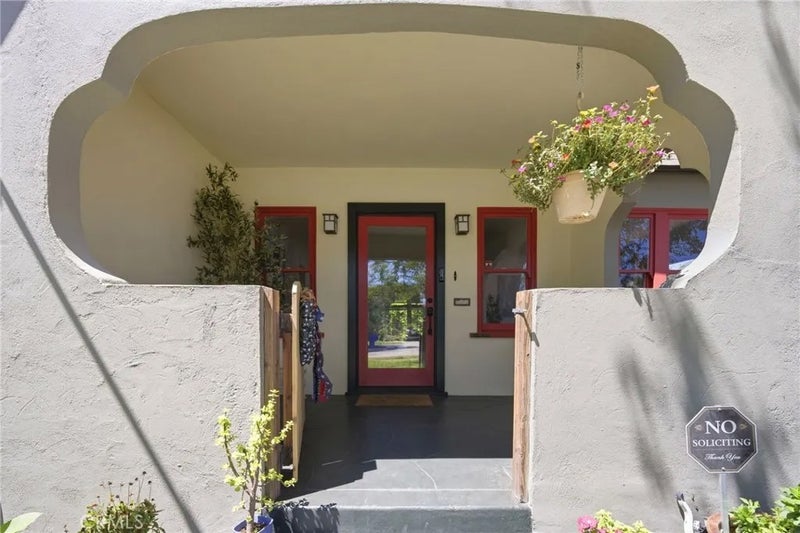 331 S Roosevelt