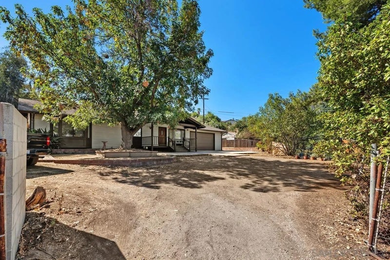 12261 Linroe Drive