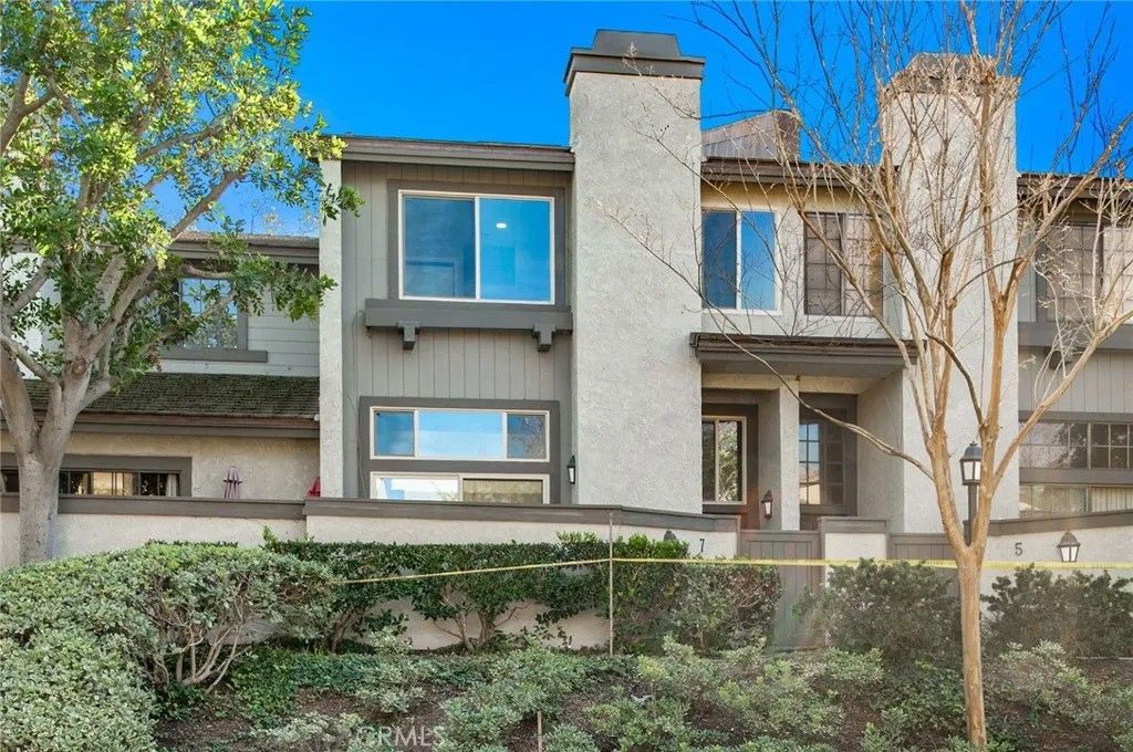 Photo of 7 sunup, Irvine, CA 92603 (MLS # OC26004484)