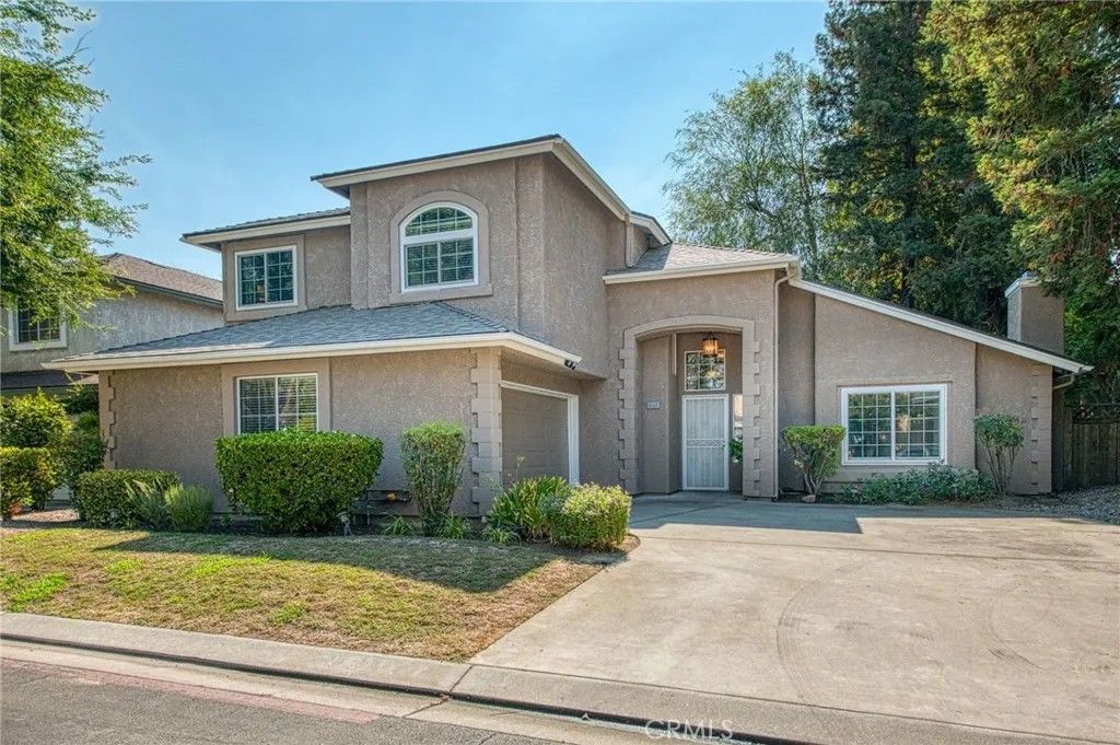 Photo of 10668 N Lighthouse Dr, Fresno, CA 93730 (MLS # OC25239011)