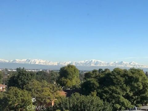 Tiny photo for 4505 California Avenue #506, Long Beach, CA 90807 (MLS # OC25252605)