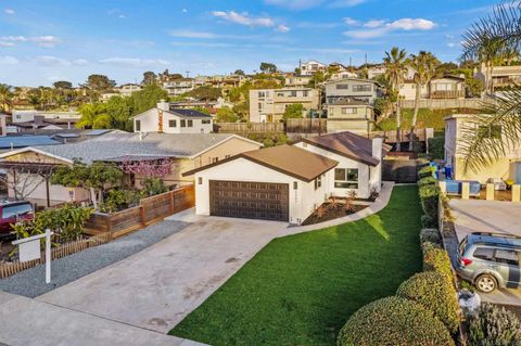 Tiny photo for 2307 Galveston St, San Diego, CA 92110 (MLS # 250043422)