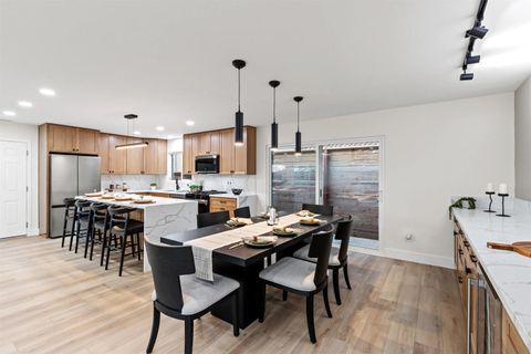 Tiny photo for 2307 Galveston St, San Diego, CA 92110 (MLS # 250043422)