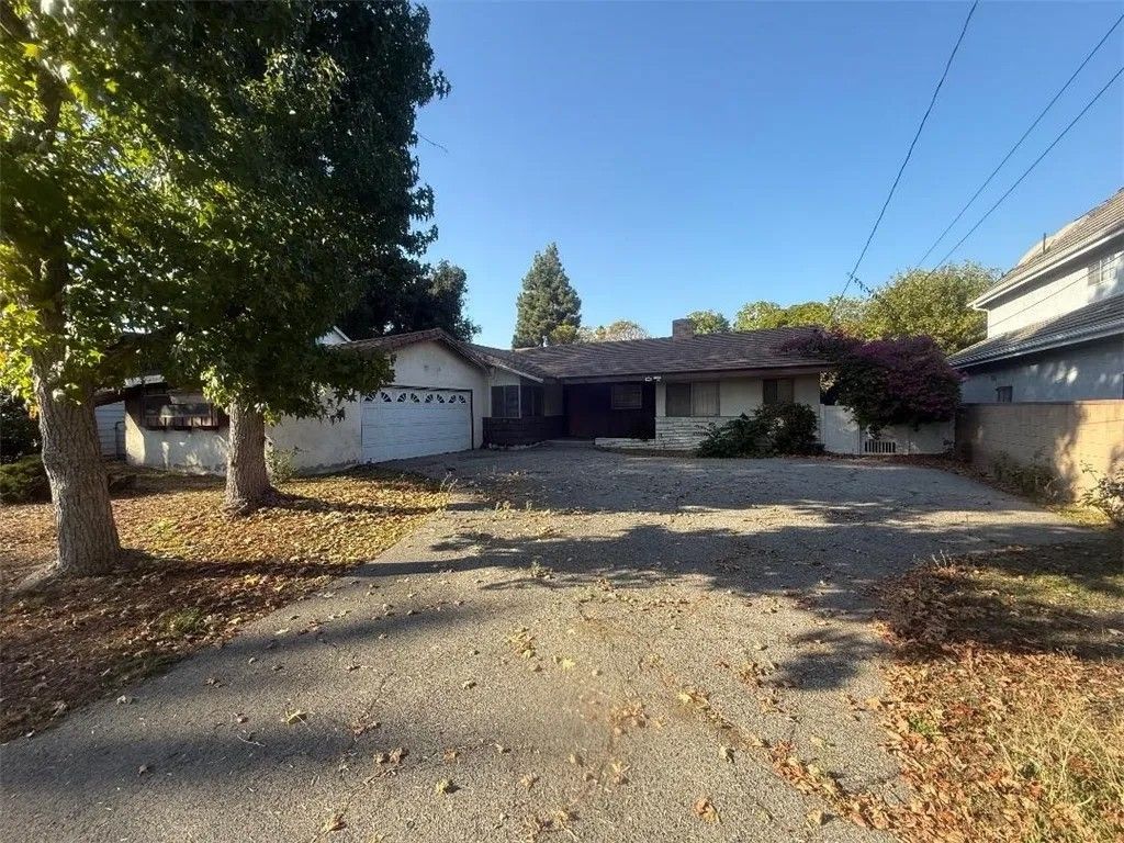 Photo of 707 E Camino Real Real, Arcadia, CA 91006 (MLS # AR25247941)