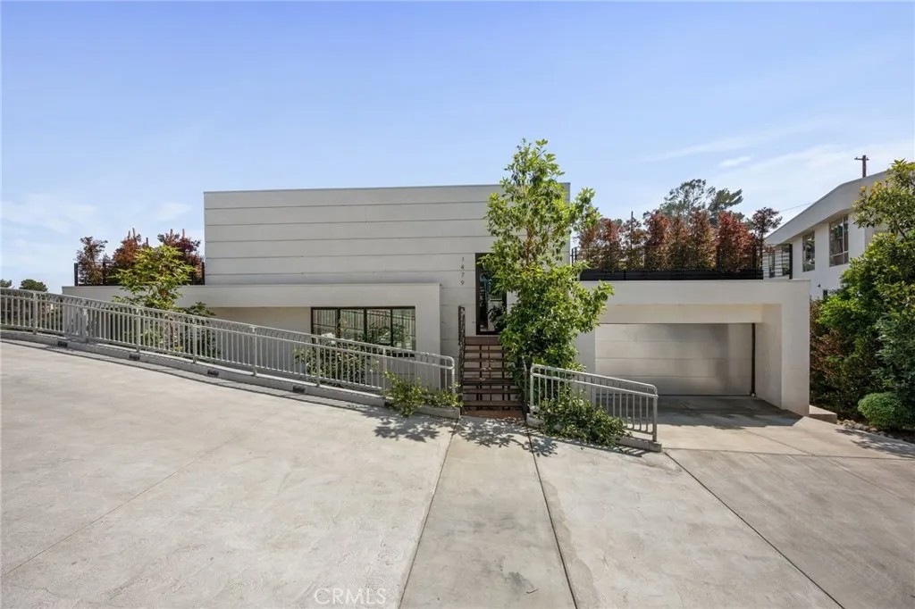 1479 Highgate