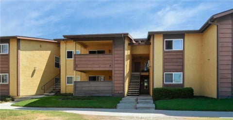Photo of 530 Calle Montecito, Oceanside, CA 92057 (MLS # SW26175763)