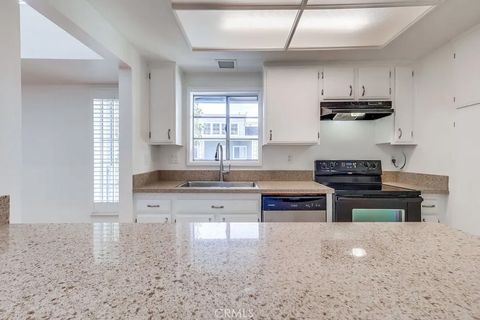 Tiny photo for 3401 E Wilton St #306, Long Beach, CA 90804 (MLS # PW25247331)