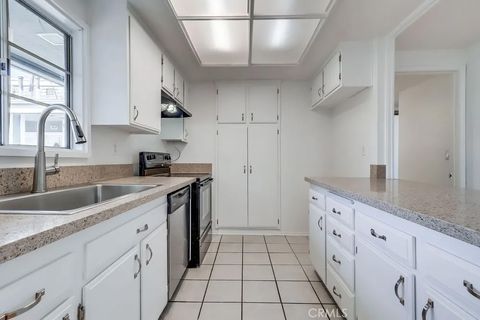 Tiny photo for 3401 E Wilton St #306, Long Beach, CA 90804 (MLS # PW25247331)