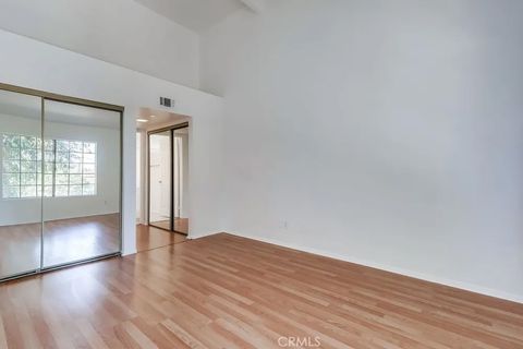 Tiny photo for 3401 E Wilton St #306, Long Beach, CA 90804 (MLS # PW25247331)