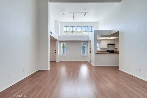 Tiny photo for 3401 E Wilton St #306, Long Beach, CA 90804 (MLS # PW25247331)