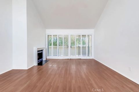 Tiny photo for 3401 E Wilton St #306, Long Beach, CA 90804 (MLS # PW25247331)