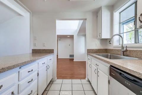 Tiny photo for 3401 E Wilton St #306, Long Beach, CA 90804 (MLS # PW25247331)