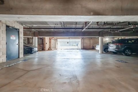 Tiny photo for 3401 E Wilton St #306, Long Beach, CA 90804 (MLS # PW25247331)