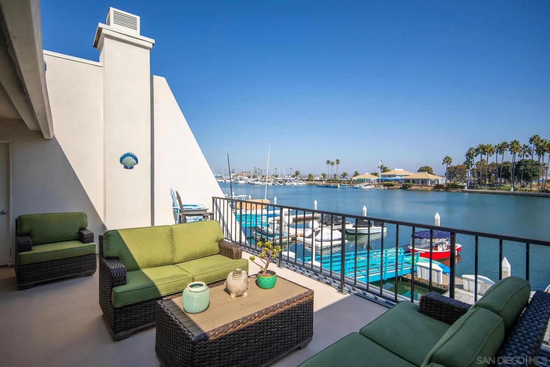 8 Antigua Ct