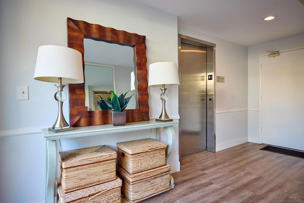 Photo of 1526 Ynez Pl, Coronado, CA 92118 (MLS # 250044356)