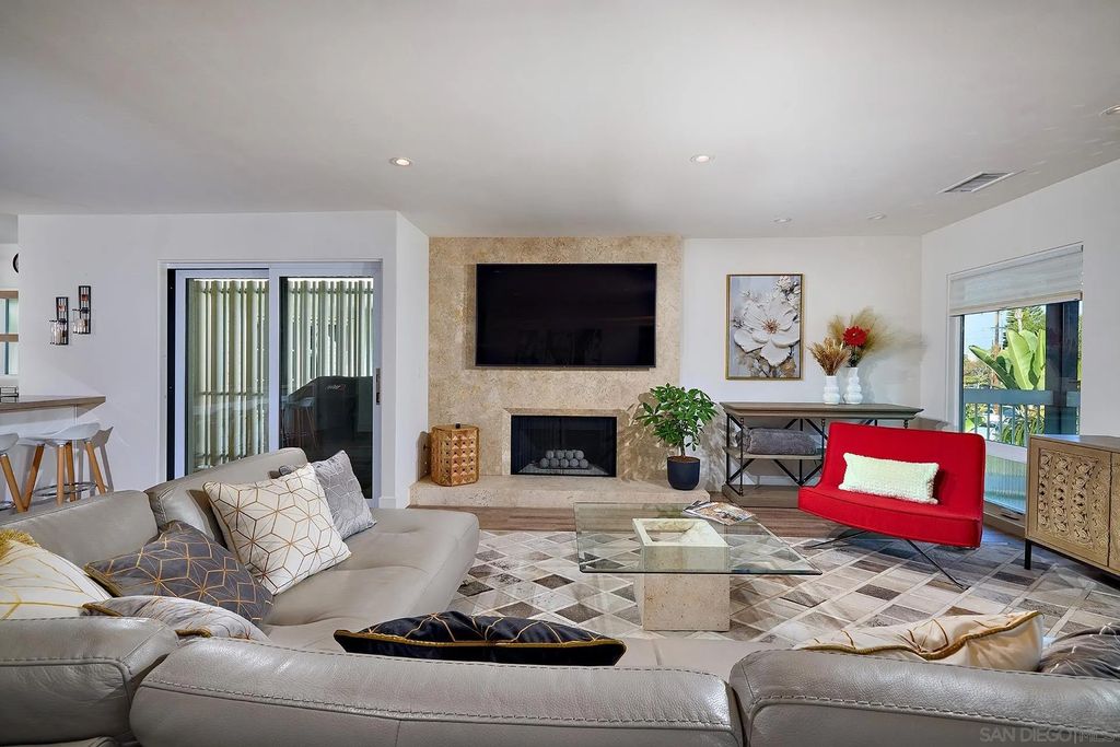 Photo of 1526 Ynez Pl, Coronado, CA 92118 (MLS # 250044356)