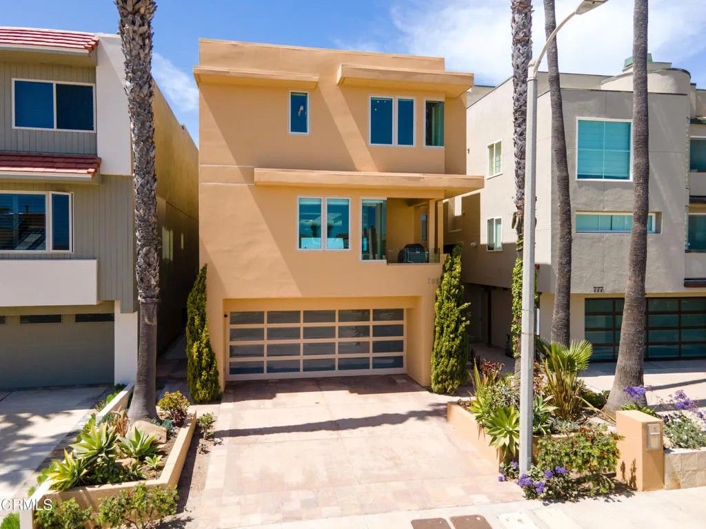 Photo of 791 Mandalay Beach Road, Oxnard, CA 93035 (MLS # V1-36226)