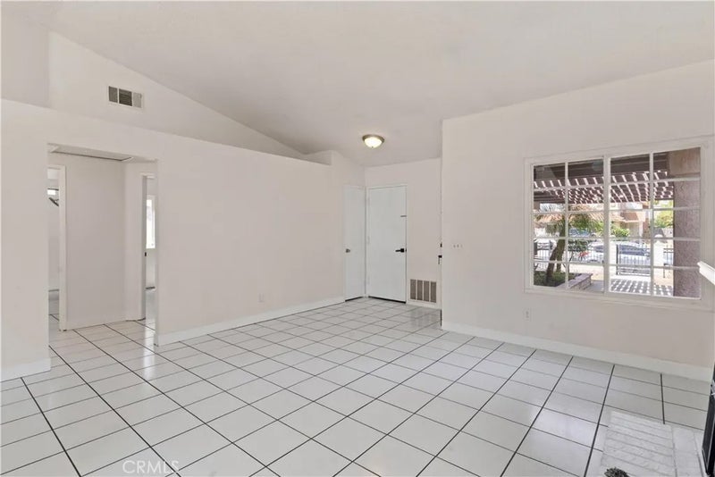 1529 Apple Creek