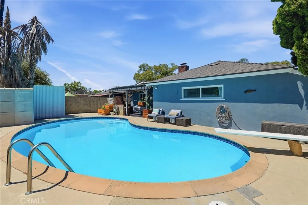7312 Caldus Avenue