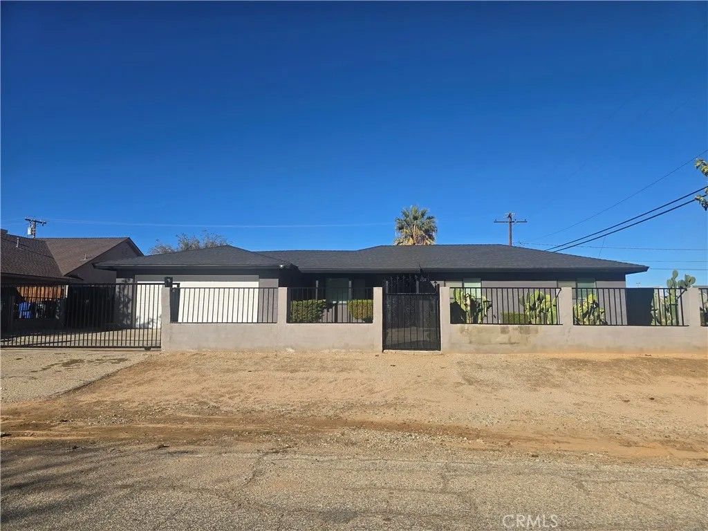 Photo of 8501 Catalpa Avenue, California City, CA 93505 (MLS # SR25270836)