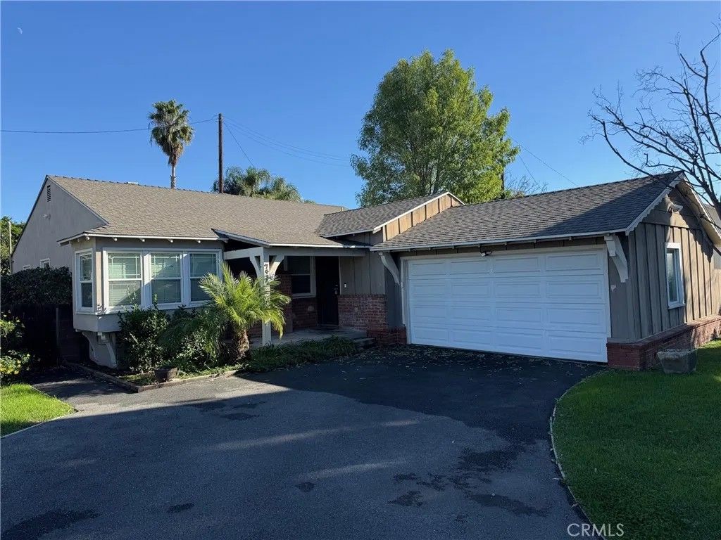 Photo of 7434 Mclennan, Van Nuys, CA 91406 (MLS # SR25281274)