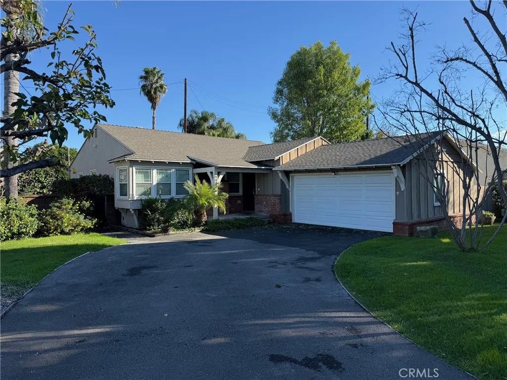 Photo of 7434 Mclennan, Van Nuys, CA 91406 (MLS # SR25281274)