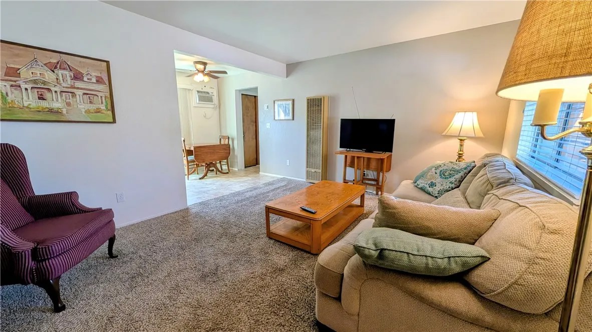 2375 Notre Dame Boulevard 1