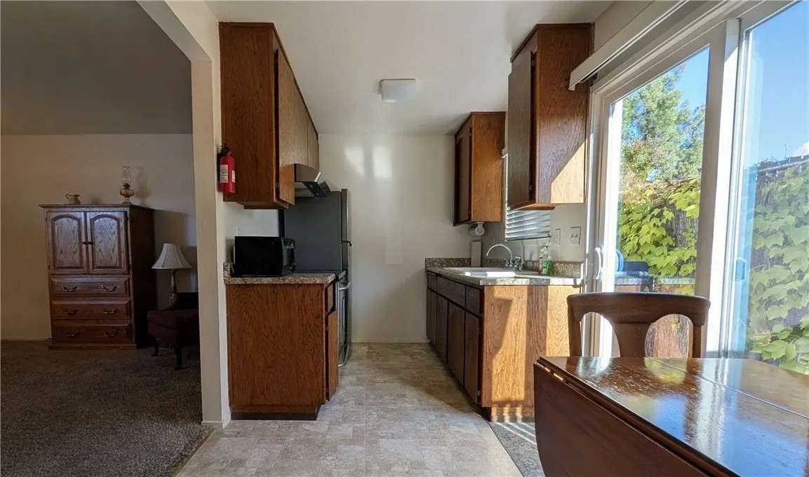 2375 Notre Dame Boulevard 1