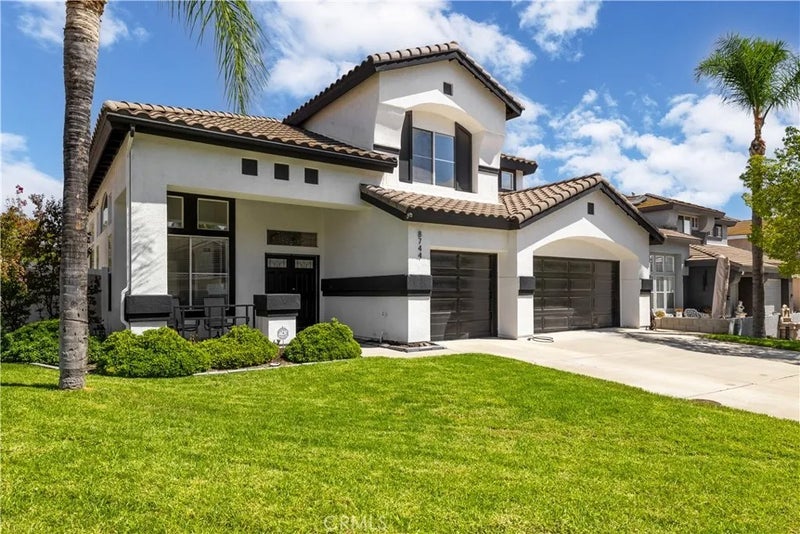 8744 Medford
