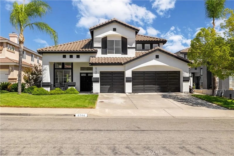 8744 Medford