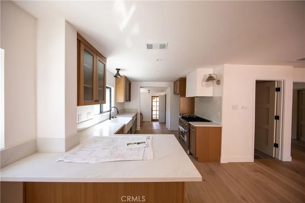 600 E Sierra Madre