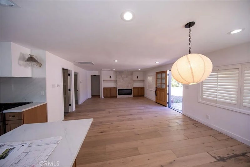 600 E Sierra Madre