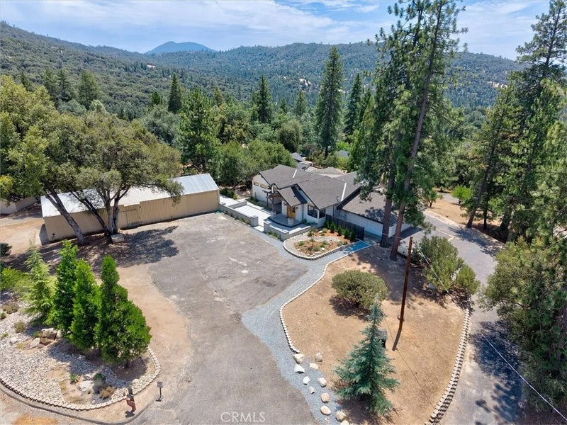 51291 Buckskin Lane