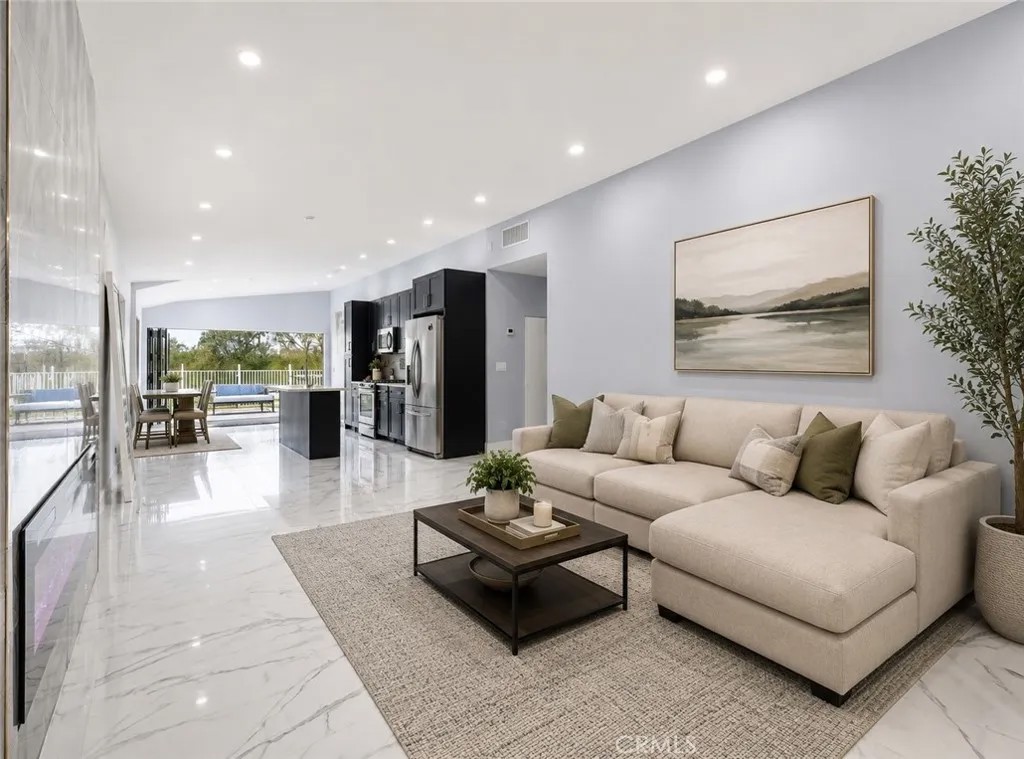 26411 Via Gaviota
